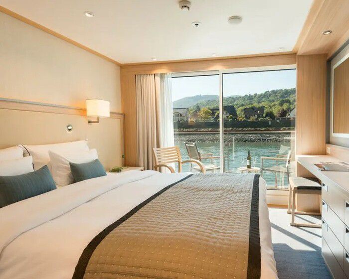 Veranda Stateroom (A, B)